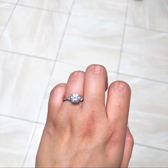 NEW Sterling Silver Diamond Engagement Ring (CZ) - Picture 3 of 11